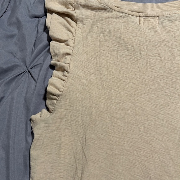 Neutral Ruffle Sleeve Top - Picture 6 of 8